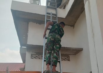 TMMD ke-129 Kodim 0418/Palembang Hari ke-17, Satgas Lanjutkan Finishing Mushala Baitul Magfurin