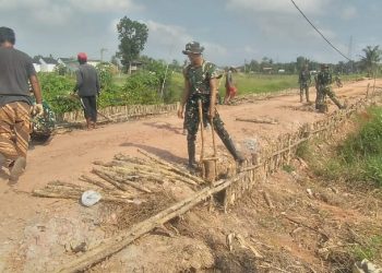 Hari Ke-17 TMMD Ke-129, Satgas Kodim 0418/Palembang Kebut Pembangunan Jalan 750 Meter untuk Membuka Akses Warga