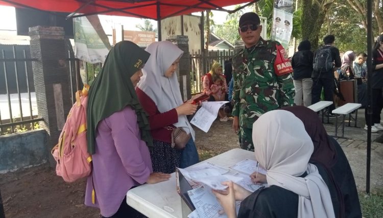 Belajar dari Lapangan, Mahasiswa FK Unsri Menyaksikan Langsung Peran TMMD Kodim 0418/Palembang Membangun Desa