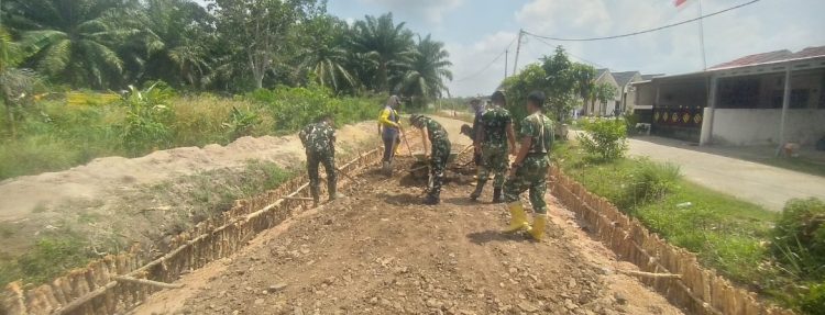 Hari ke-18 TMMD, Satgas Kodim 0418/Palembang Pacu Penyelesaian Seluruh Sasaran Fisik