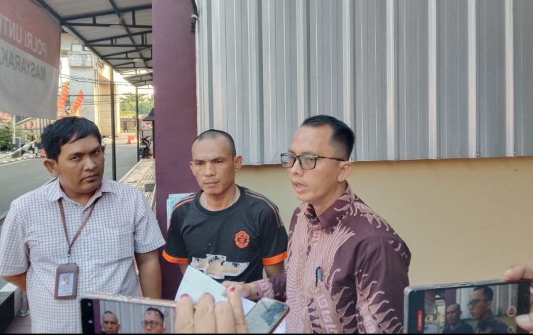 Mencari Jejak Anak yang Hilang, Seorang Ayah Mengaku Ditodong Pisau