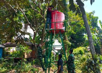 Hari Ke-19, Satgas TMMD ke-129 Kodim 0418/Palembang Lanjutkan Pekerjaan Sumur Bor di Kampung Kreatif Pelangi