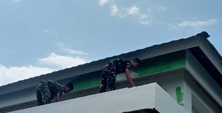 Hari Ke-19 Dari Pagi Hingga Sore, Satgas TMMD Tuntaskan Finishing Mushola Al Magfurin