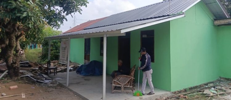 Hari Ke-20 TMMD Ke-129, Sentuhan Terakhir Rehab Rumah Bapak Karyo Perkuat Kemanunggalan TNI dan Rakyat