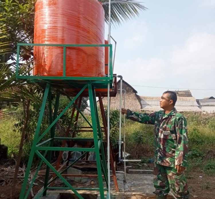 Personel Yon TP 950 Teliti Setiap Komponen Tower Tandon Air TMMD