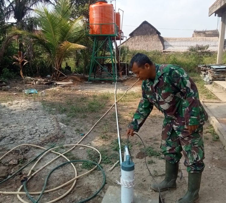Hari Ke-21 Satgas TMMD Kodim 0418/Palembang Pastikan Tower Tandon Air Sumur Bor Berfungsi Optimal Sebelum Diserahkan