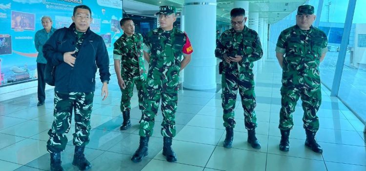 Sambutan Hangat di Bandara Awali Kunjungan Tim Wasev TMMD ke-129 di Palembang