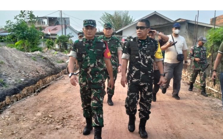 Katim Wasev TMMD Tinjau Pembangunan Jalan 750 Meter, Pastikan Jadi Akses Baru bagi Warga Talang Jambe