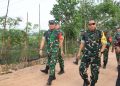 Katim Wasev TMMD Ke-129 Tinjau Pembangunan Jalan 750 Meter di Lokasi TMMD Kodim 0418/Palembang