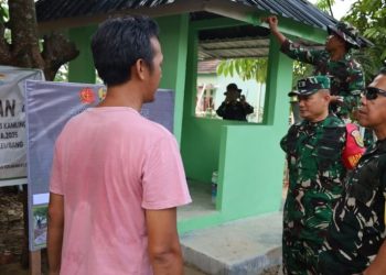 Ketua Tim Wasev TMMD ke-129 Tinjau Pengerjaan Pos Kamling di Kelurahan Talang Jambe