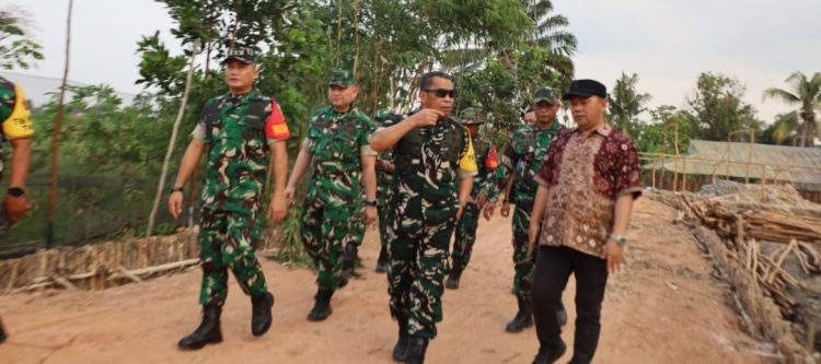 Katim Wasev :Jalan Baru TMMD Ke-129 Diproyeksikan Tingkatkan Mobilitas dan Konektivitas Warga