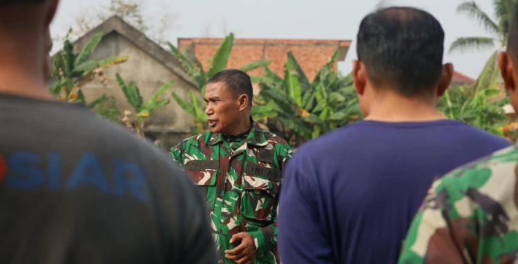 Sebelum Meninggalkan Talang Jambe, Satgas TMMD Rapikan Lingkungan yang Selama Ini Menjadi Tempat Pengabdian