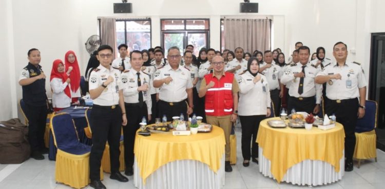 Semarak HUT Ke-81 RI, Pegawai Rutan Palembang Ikuti Donor Darah dan Pemeriksaan Kesehatan di LPKA Palembang