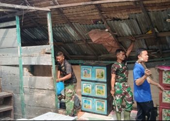 TMMD HAMPIR BERAKHIR, PENGABDIAN SATGAS BERLANJUT HINGGA HALAMAN RUMAH WARGA BERSIH