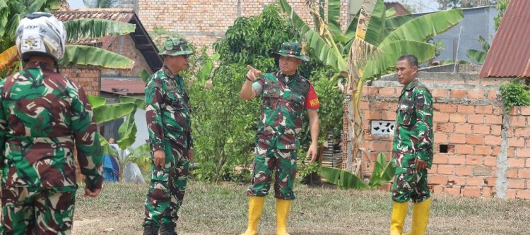 Jelang Penutupan TMMD ke-129, Wadansatgas Cek Kesiapan Lokasi Acara Tempat Pemasangan Tenda VVIP