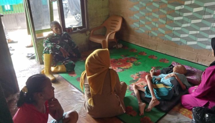 Bertahun-Tahun Menderita Saraf Terjepit, Ridho Dikunjungi Satgas TMMD Kodim 0418/Palembang 