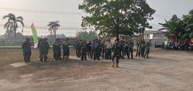 JELANG PENUTUPAN TMMD KE-129, SATGAS TMMD KODIM 0418/PALEMBANG LAKSANAKAN APEL PAGI DAN PERSIAPAN LAPANGAN PENUTUPAN TMMD KE 129 KODIM 0418/PALEMBANG