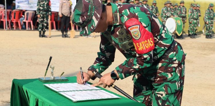 Penutupan TMMD ke-129 Kodim 0418 Palembang, Dansatgas Bacakan Laporan Pelaksanaan Program dan Tandatangani Naskah Bersama Pemkot Palembang