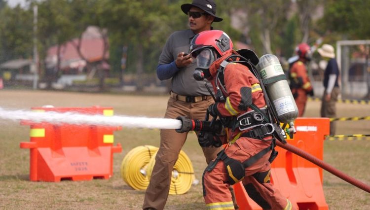 Gerak Cepat, Respons Tepat: Kilang Plaju Uji Kesiapan Fire Brigade Hadapi Kondisi Darurat
