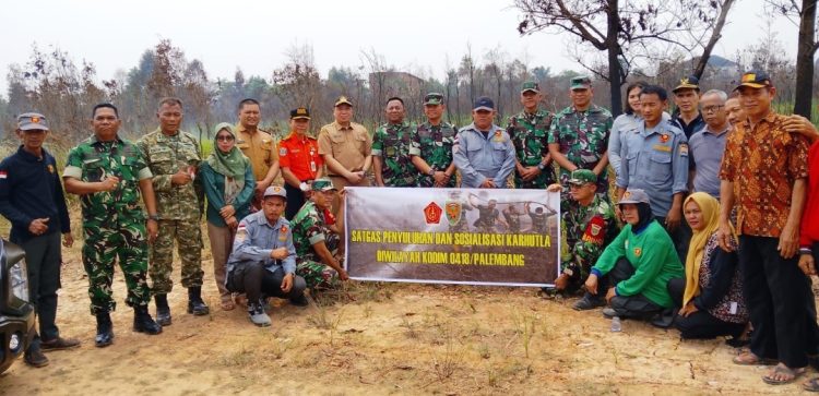 Tim Mabes TNI Sosialisasikan Pencegahan Karhutla di Talang Betutu,Dorong Warga Kesiapsiagaan