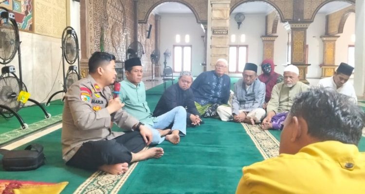 Jumat Keliling, Kapolsek Sungai Lilin IPTU Marlin Ajak Warga Bersama Jaga Kamtibmas